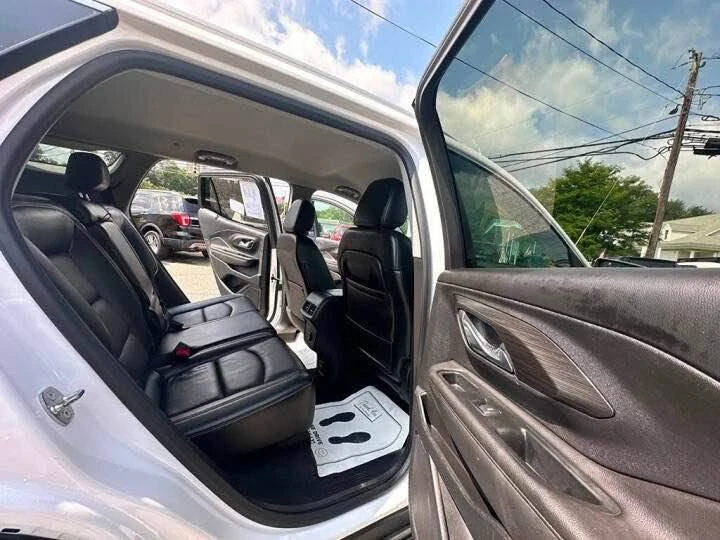 2021 GMC Hummer EV - Image 9 of 12