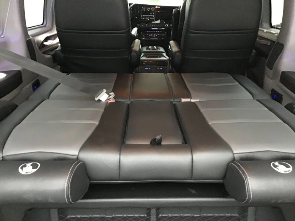 2021 GMC Savana - Image 9 of 21