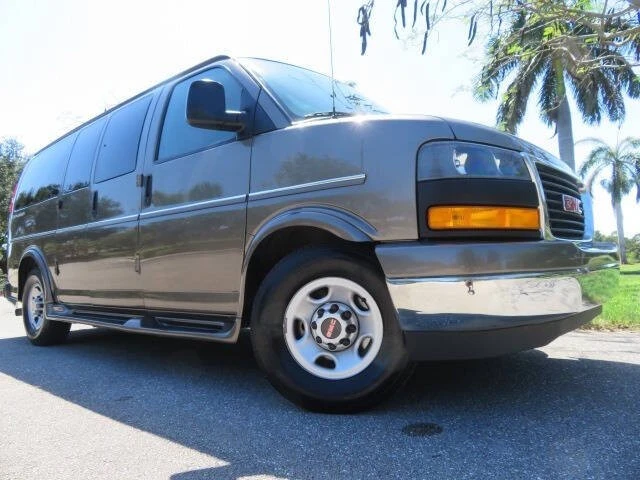 2021 GMC Savana - Image 8 of 12