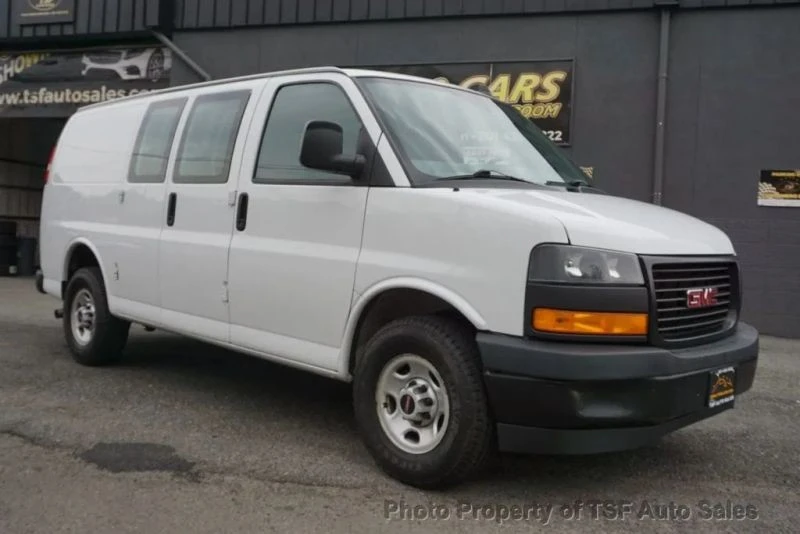 2021 GMC Savana - Image 9 of 12