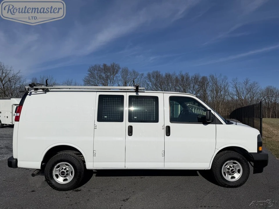 2021 GMC Savana - Image 2 of 12