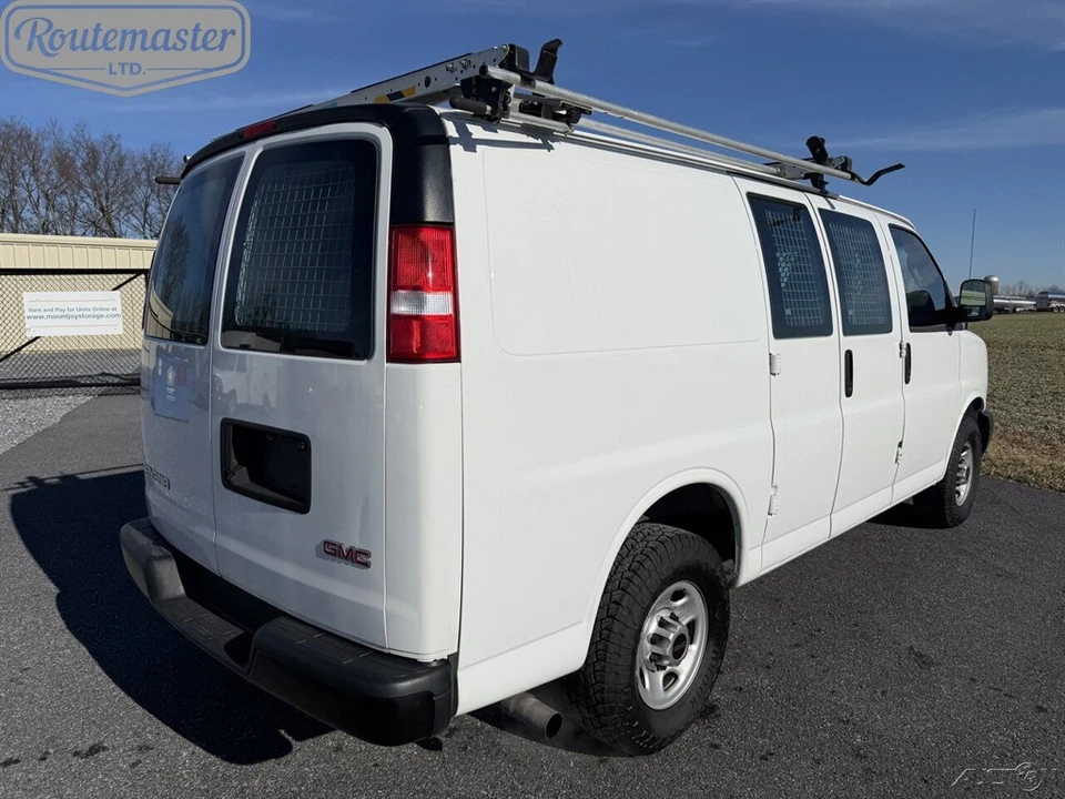 2021 GMC Savana - Image 3 of 12