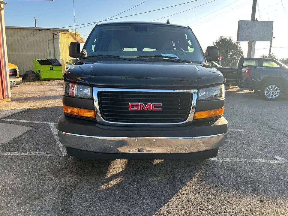 2021 GMC Savana - Image 7 of 21