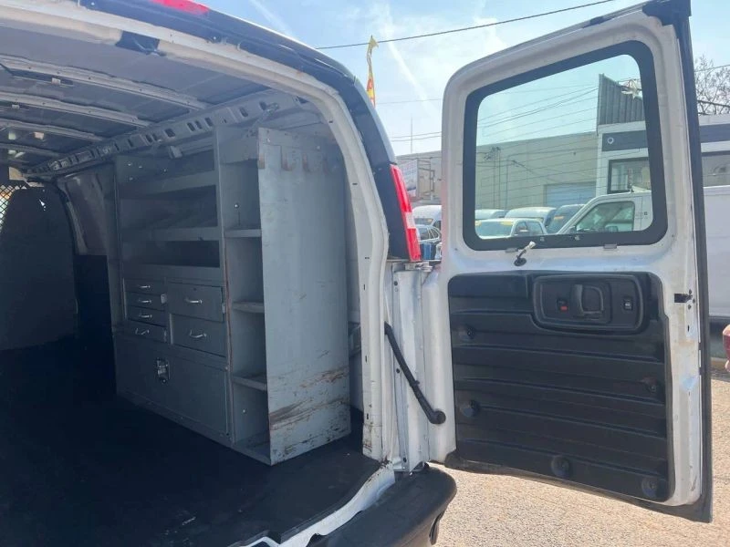 2021 GMC Savana - Image 12 of 12