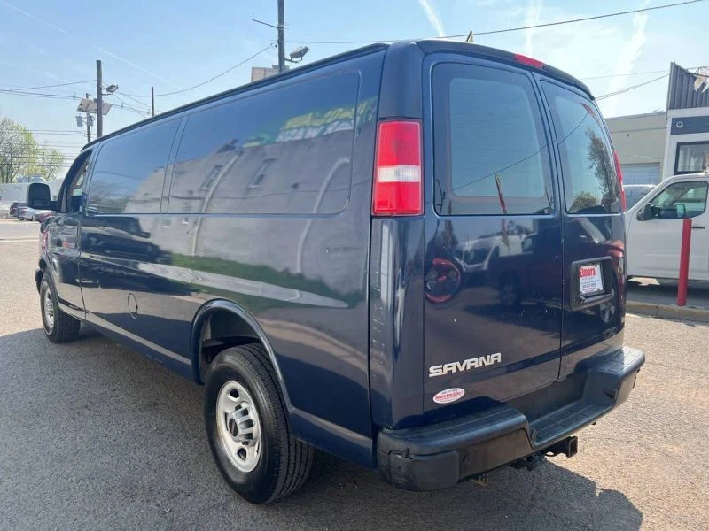 2021 GMC Savana - Image 6 of 12