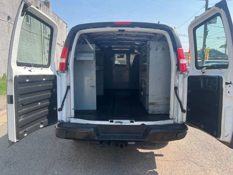2021 GMC Savana - Image 12 of 12