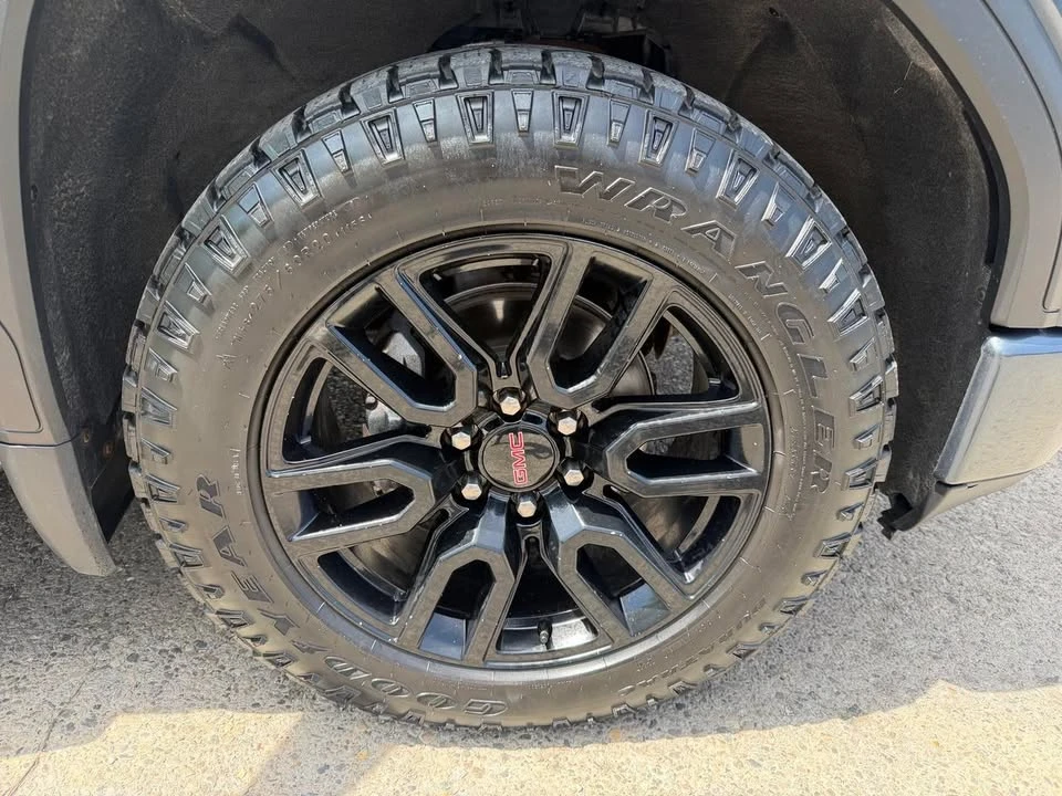 2021 GMC Sierra 5th Gen - Image 11 of 16