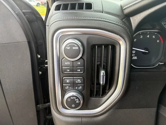 2021 GMC Sierra 5th Gen - Image 19 of 20