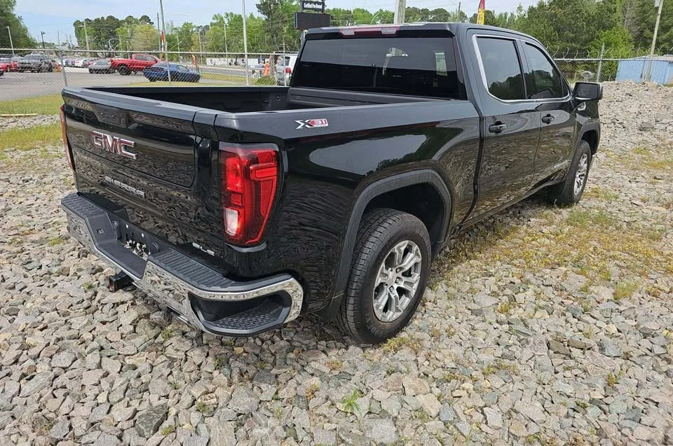 2021 GMC Sierra 5th Gen - Image 11 of 12