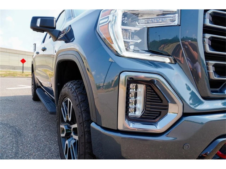 2021 GMC Sierra 5th Gen - Image 26 of 31