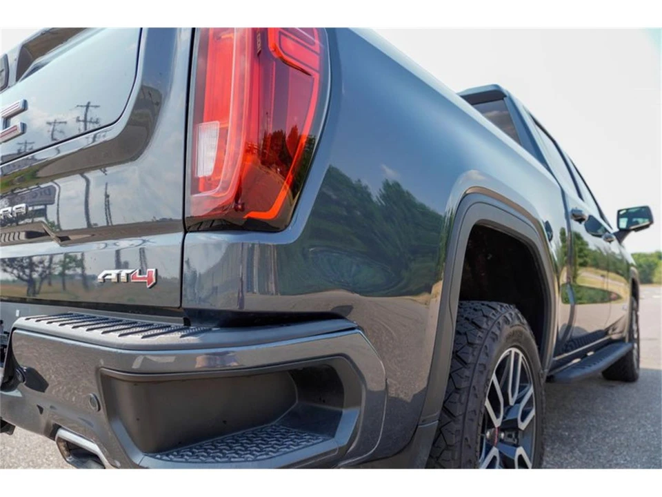 2021 GMC Sierra 5th Gen - Image 29 of 31