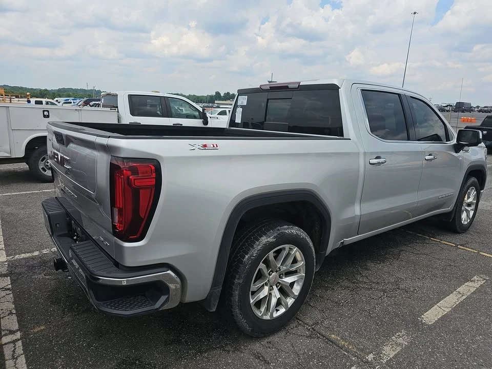 2021 GMC Sierra 5th Gen - Image 2 of 10