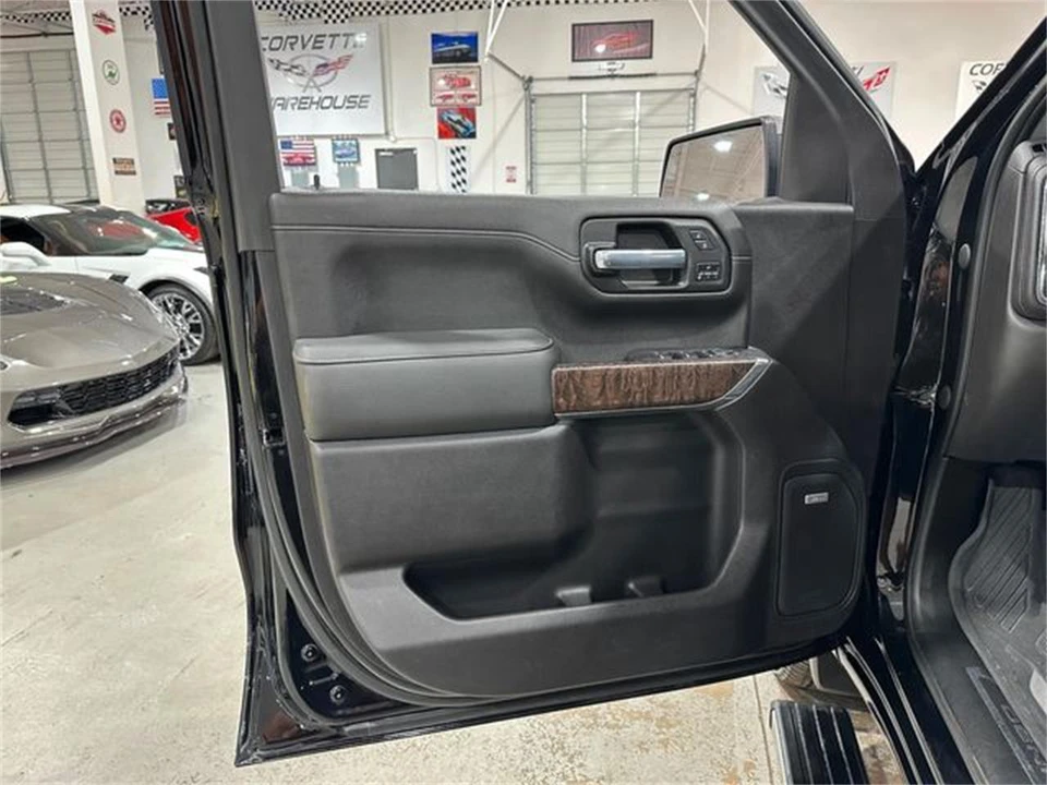2021 GMC Sierra 5th Gen - Image 23 of 30