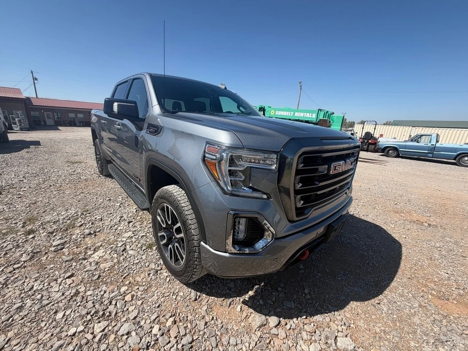 2021 GMC Sierra 5th Gen - Image 15 of 21