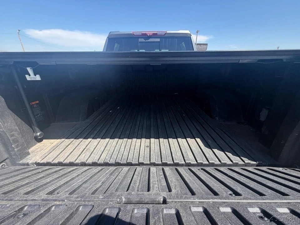 2021 GMC Sierra 5th Gen - Image 16 of 21