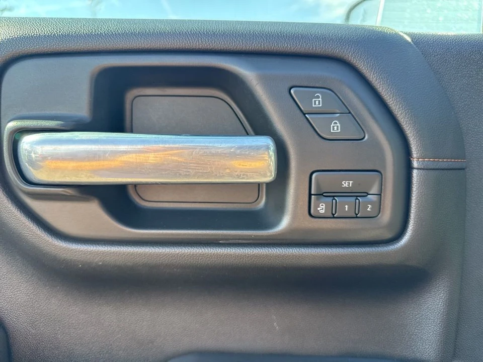 2021 GMC Sierra 5th Gen - Image 11 of 21