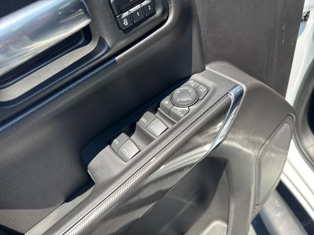 2021 GMC Sierra 5th Gen - Image 11 of 21
