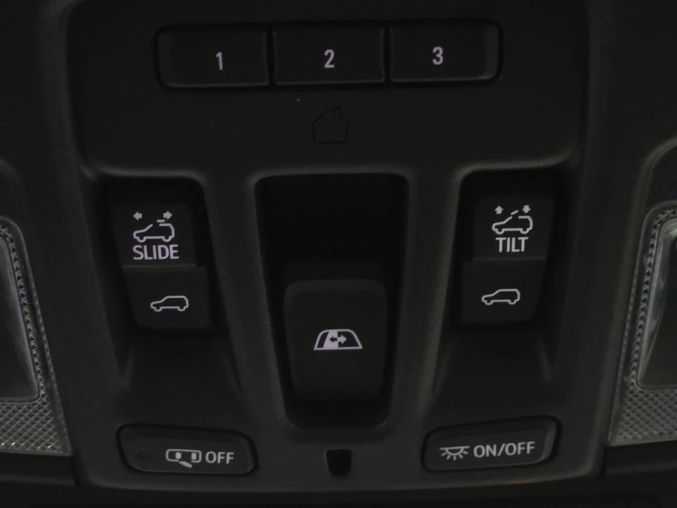 2021 GMC Sierra 5th Gen - Image 5 of 12