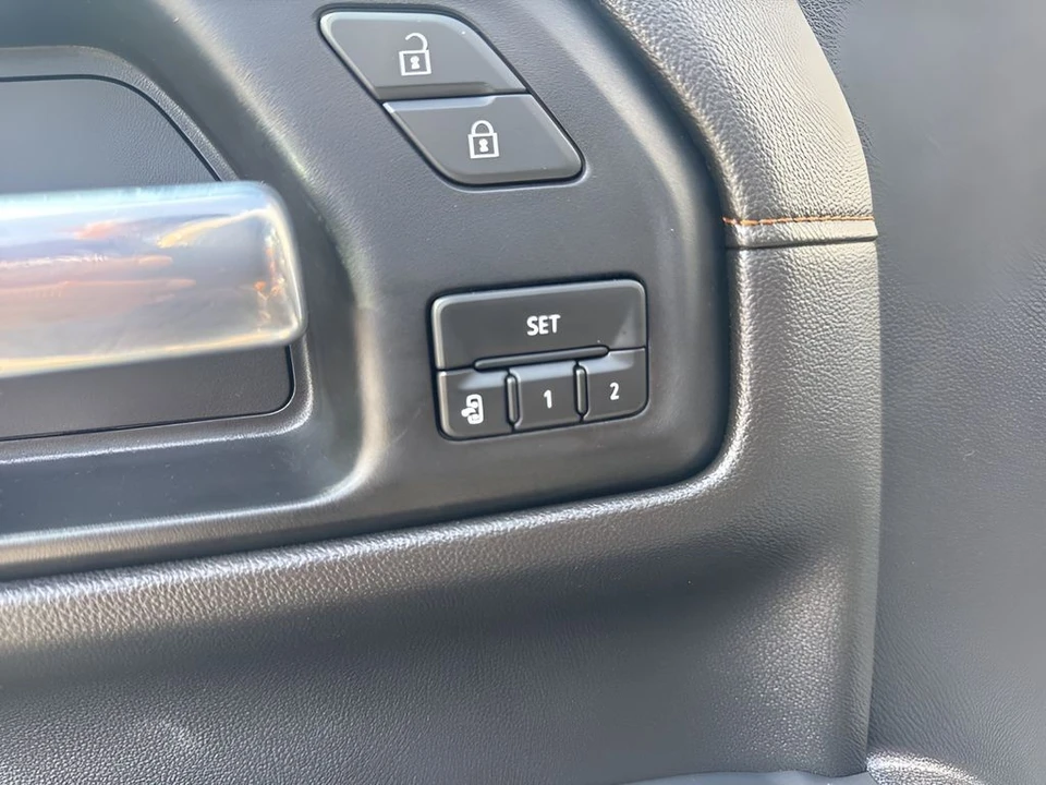 2021 GMC Sierra 5th Gen - Image 11 of 21
