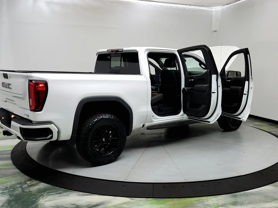 2021 GMC Sierra 4th Gen - Image 11 of 21