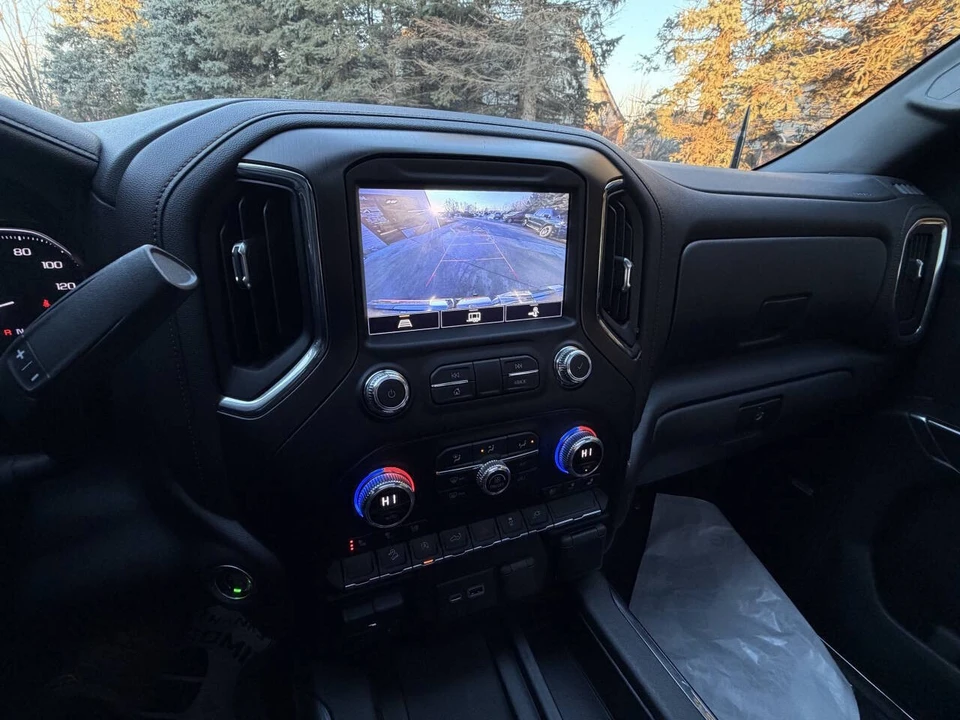 2021 GMC Sierra 5th Gen - Image 19 of 21