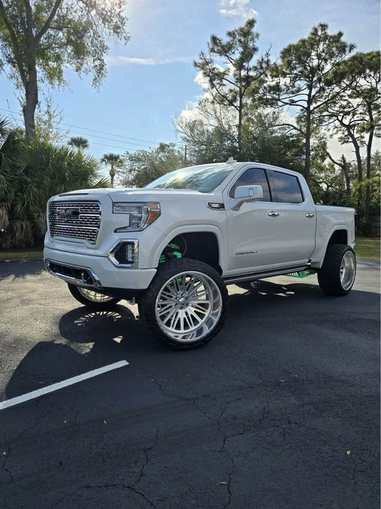 2021 GMC Sierra 5th Gen - Image 3 of 20
