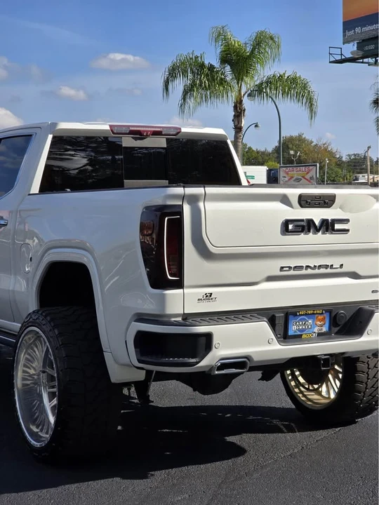 2021 GMC Sierra 5th Gen - Image 5 of 20