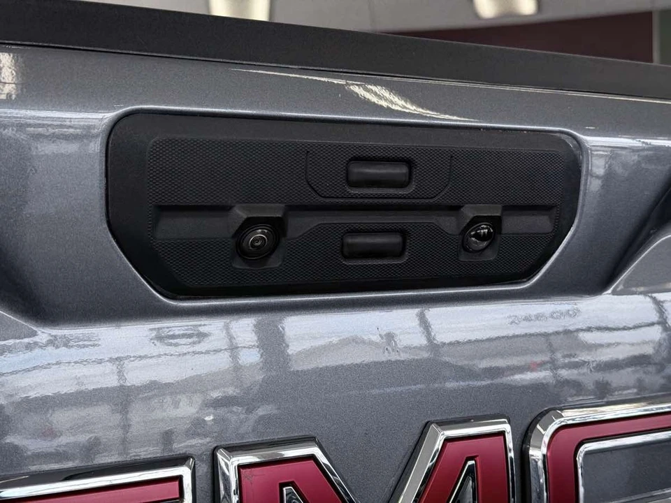 2021 GMC Sierra 5th Gen - Image 17 of 21