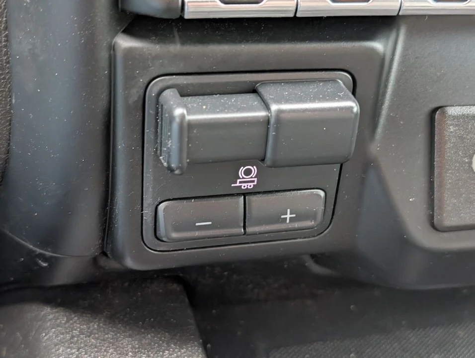 2021 GMC Sierra 5th Gen - Image 18 of 25