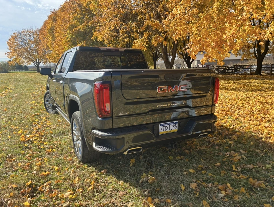 2021 GMC Sierra 5th Gen - Image 12 of 31