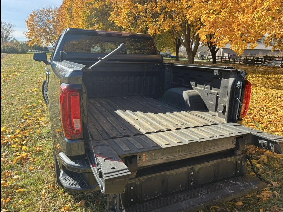 2021 GMC Sierra 5th Gen - Image 23 of 31