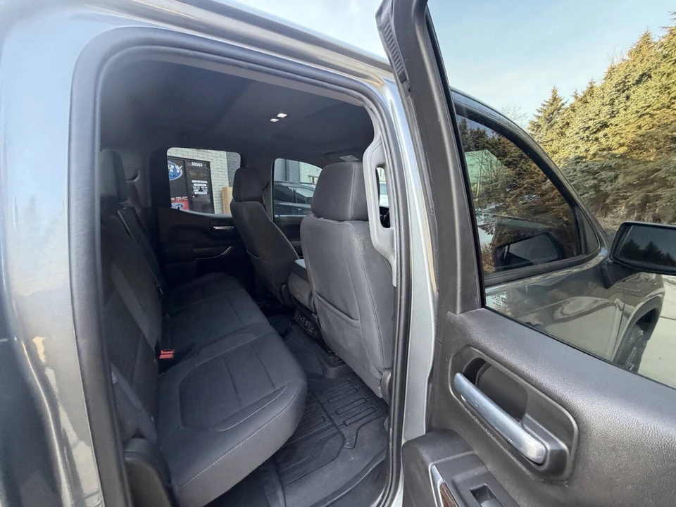2021 GMC Sierra 5th Gen - Image 17 of 21