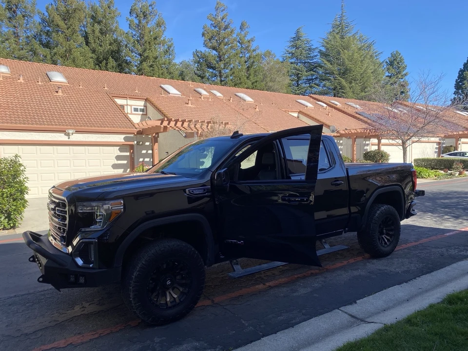 2021 GMC Sierra 5th Gen - Image 2 of 20