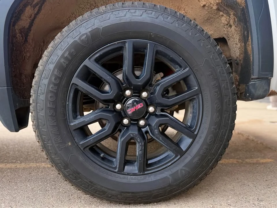 2021 GMC Sierra 5th Gen - Image 10 of 19