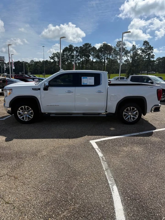 2021 GMC Sierra 5th Gen - Image 4 of 10