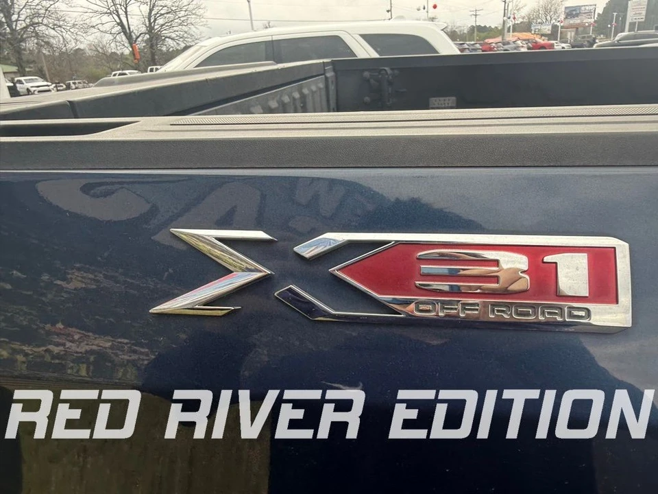 2021 GMC Sierra 5th Gen - Image 15 of 21