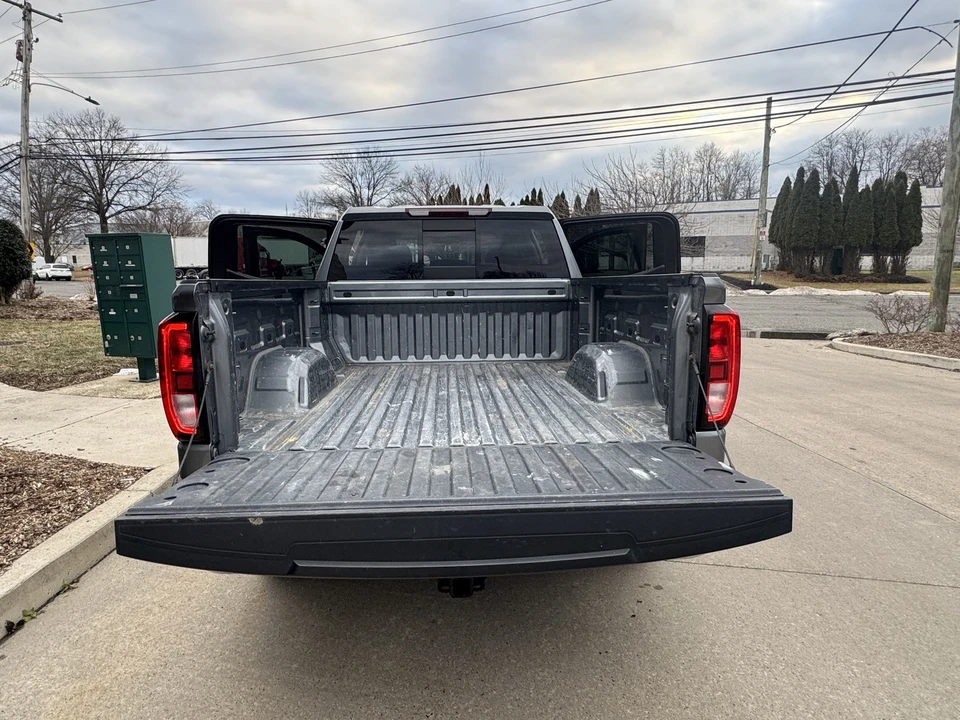 2021 GMC Sierra 5th Gen - Image 17 of 21