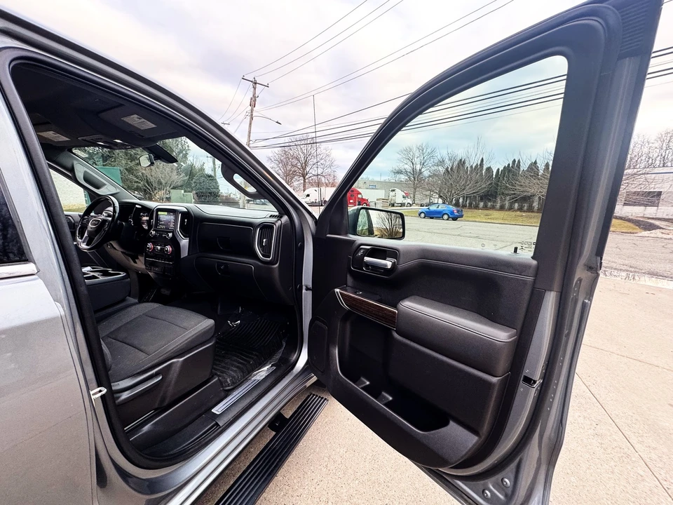 2021 GMC Sierra 5th Gen - Image 15 of 21