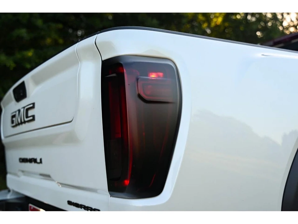 2021 GMC Sierra 5th Gen - Image 22 of 31