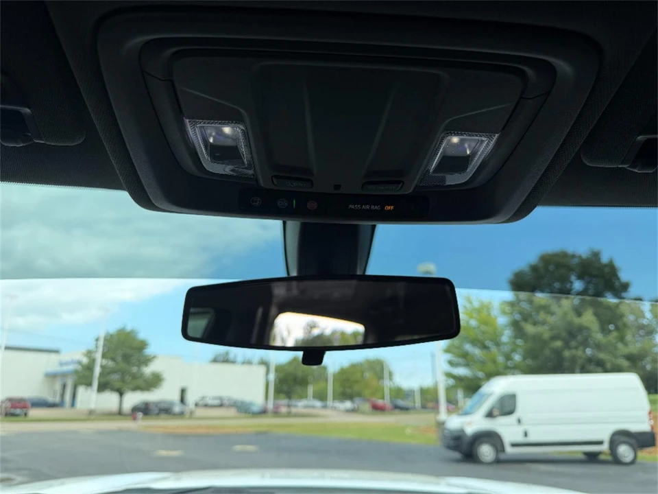 2021 GMC Sierra 5th Gen - Image 29 of 31