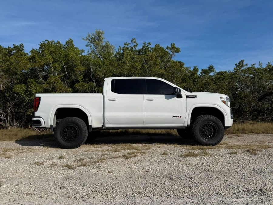 2021 GMC Sierra 5th Gen - Image 2 of 12