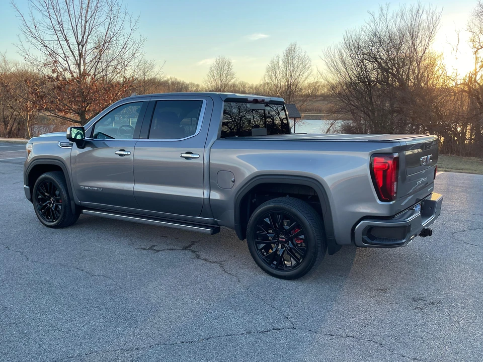 2021 GMC Sierra 5th Gen - Image 9 of 31