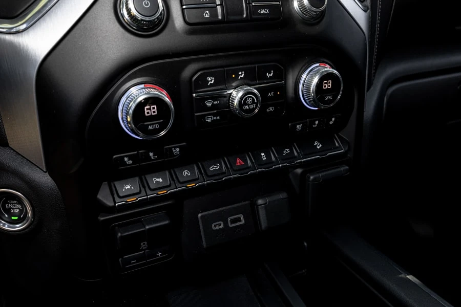 2021 GMC Sierra 5th Gen - Image 18 of 31