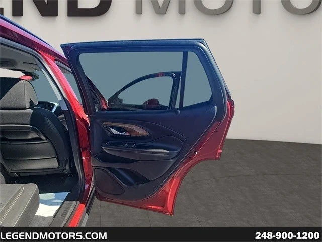2021 GMC Terrain - Image 18 of 21