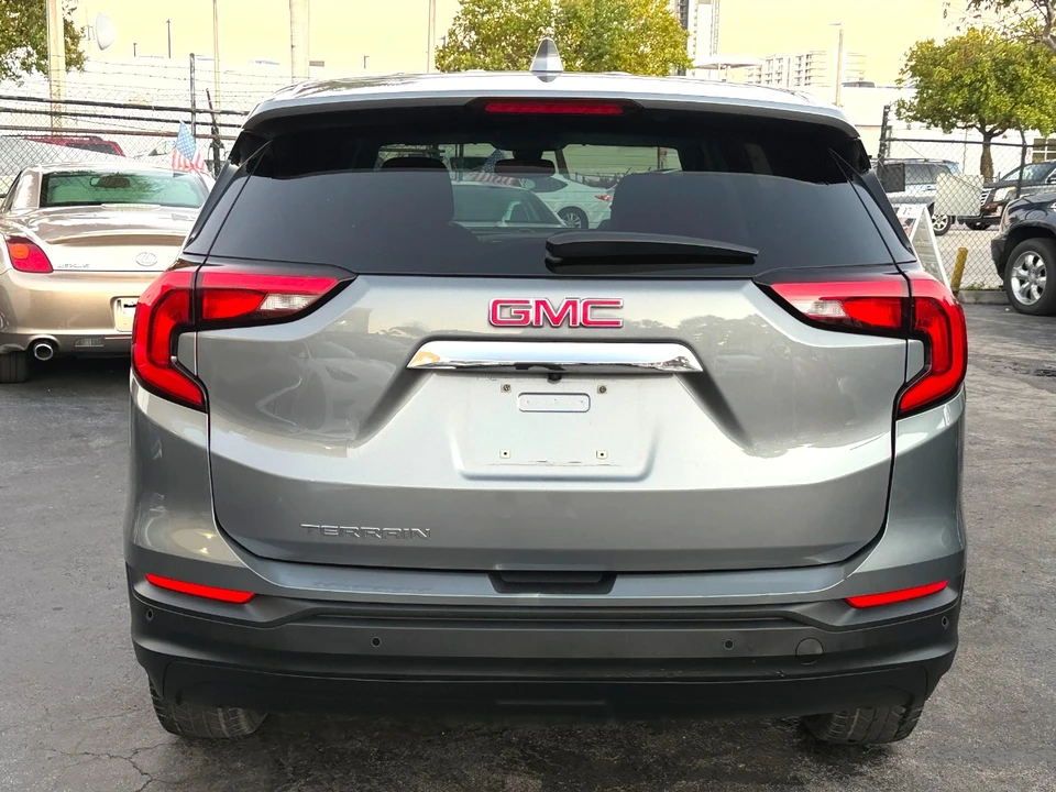 2021 GMC Terrain - Image 13 of 21