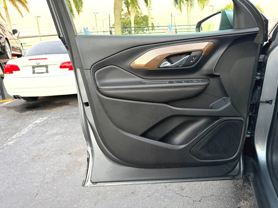 2021 GMC Terrain - Image 19 of 21