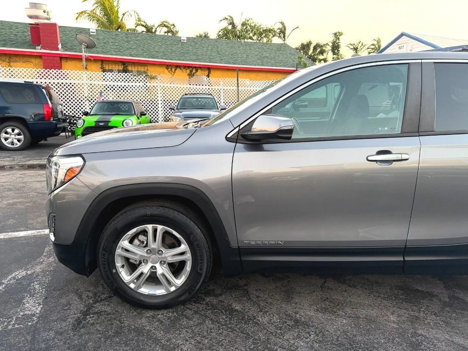 2021 GMC Terrain - Image 17 of 21