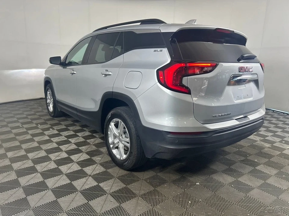 2021 GMC Terrain - Image 5 of 12
