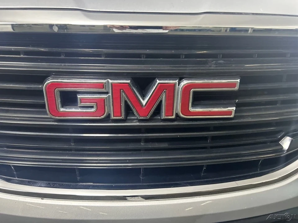 2021 GMC Terrain - Image 9 of 12