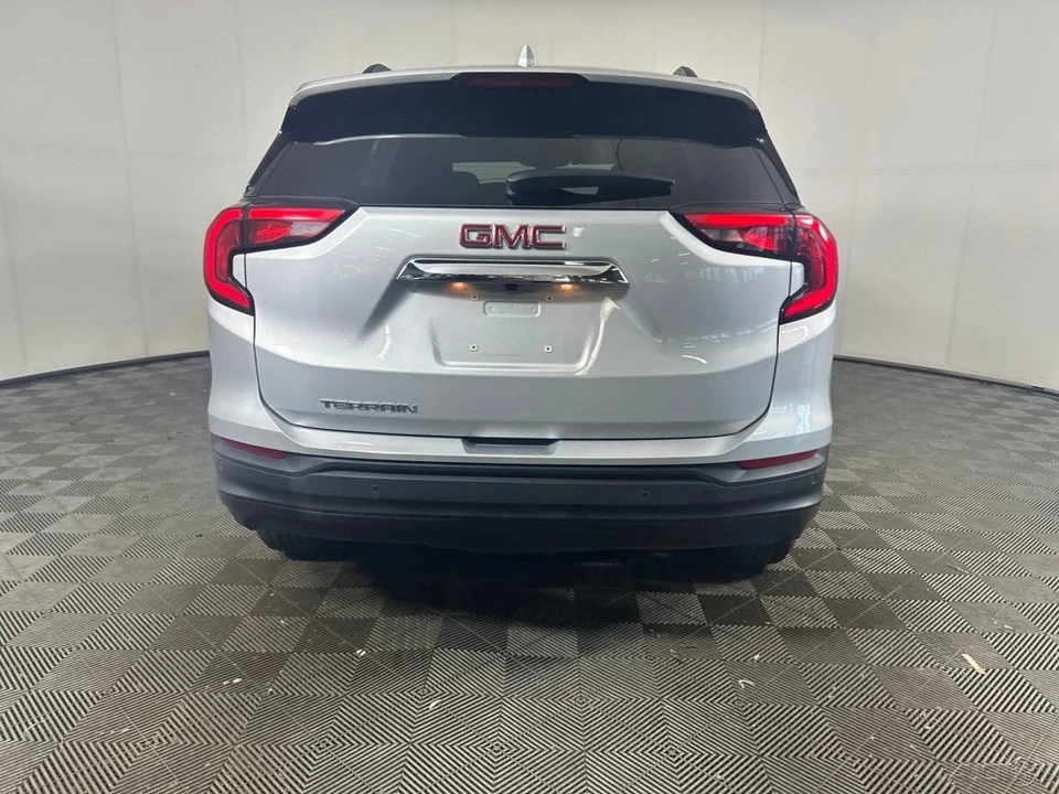 2021 GMC Terrain - Image 4 of 12